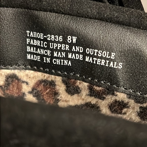 Avenue Tahoe Fringe Boots - Picture 5 of 7